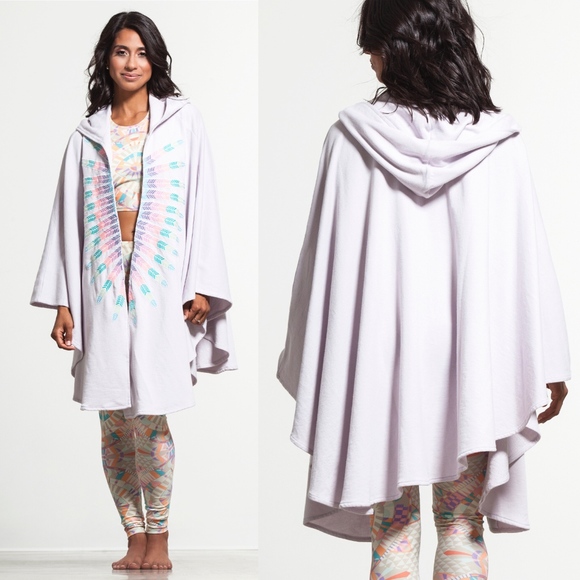 Mara Hoffman Feather Coracias Hooded Cape Active - Picture 5 of 6